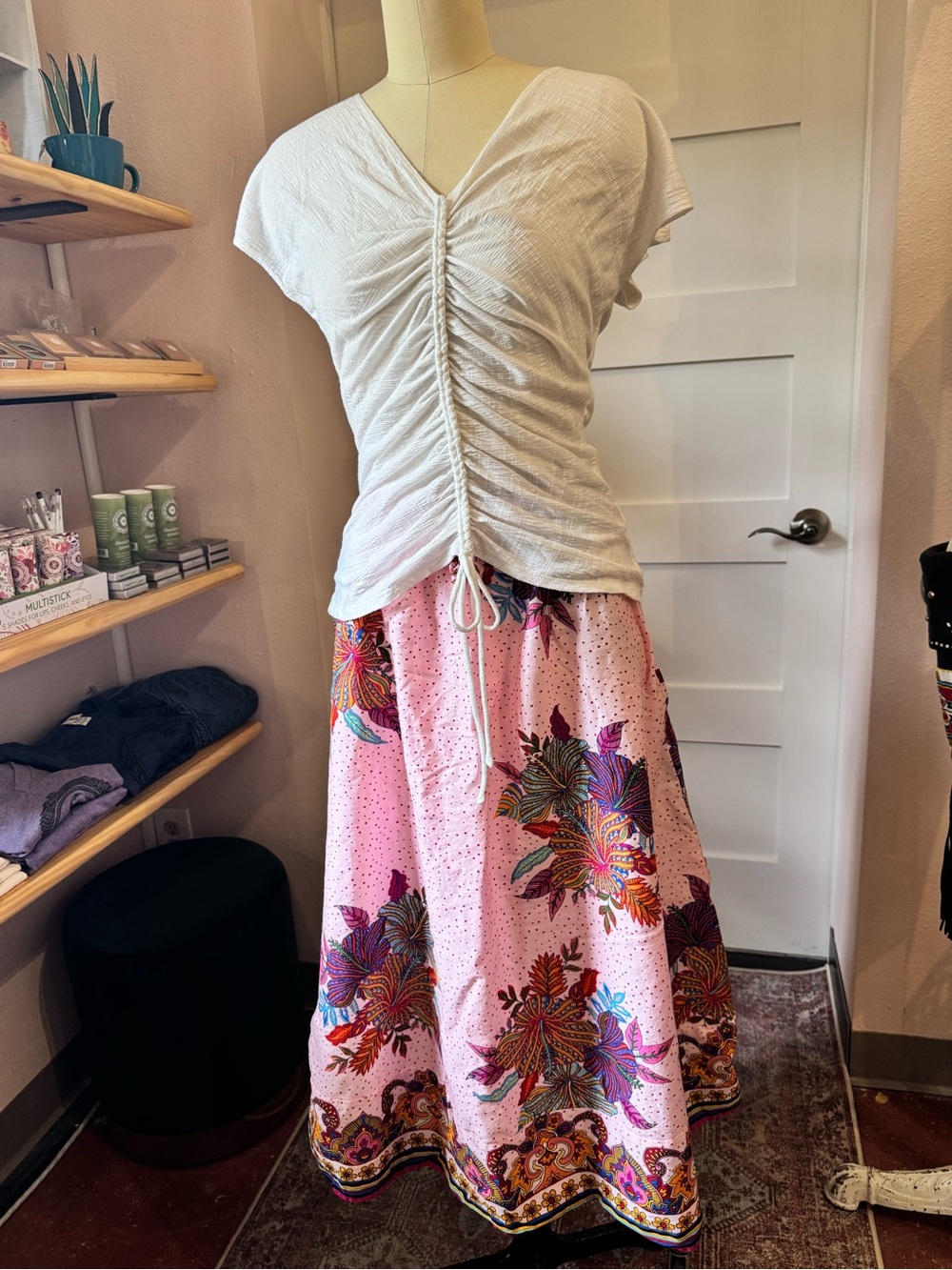Industry republic clothing pink floral pull on a line midi skirt w/pockets s/p